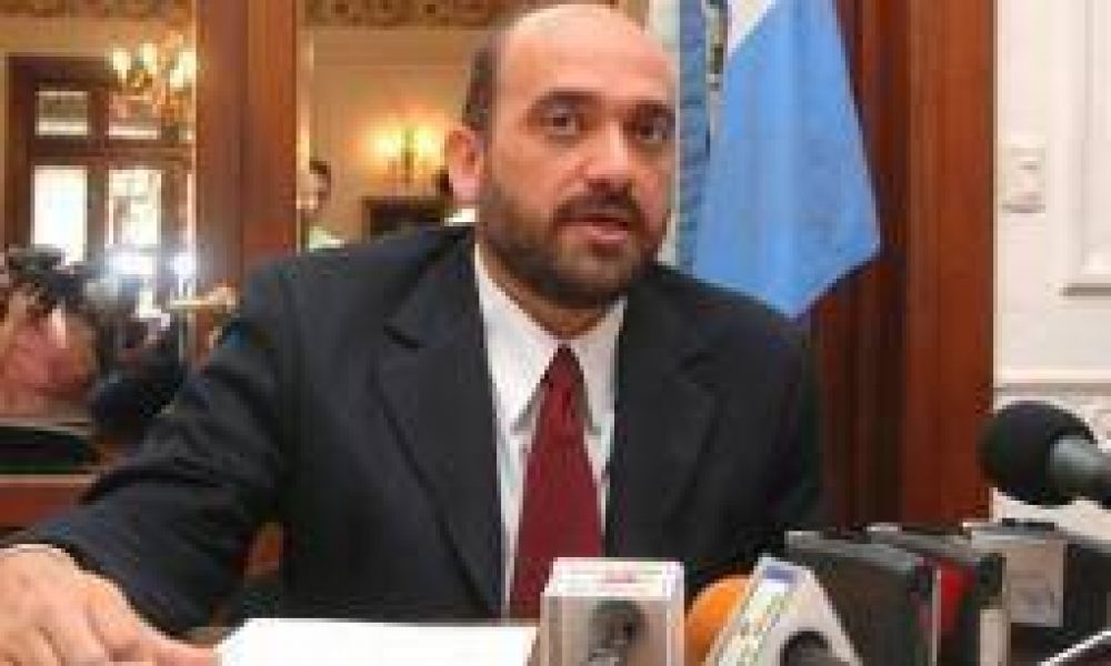 Jorge Yoma tiene ms seguidores en Twitter que votos