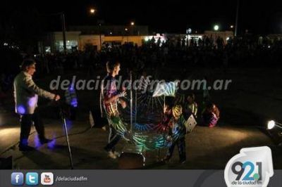 En el Distrito de Coronel Su�rez seguir�n los shows de los Ciclos de Verano