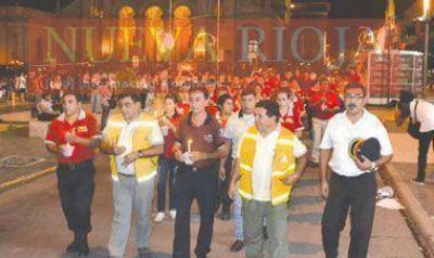 Bomberos riojanos homenajearon a los fallecidos en Barracas