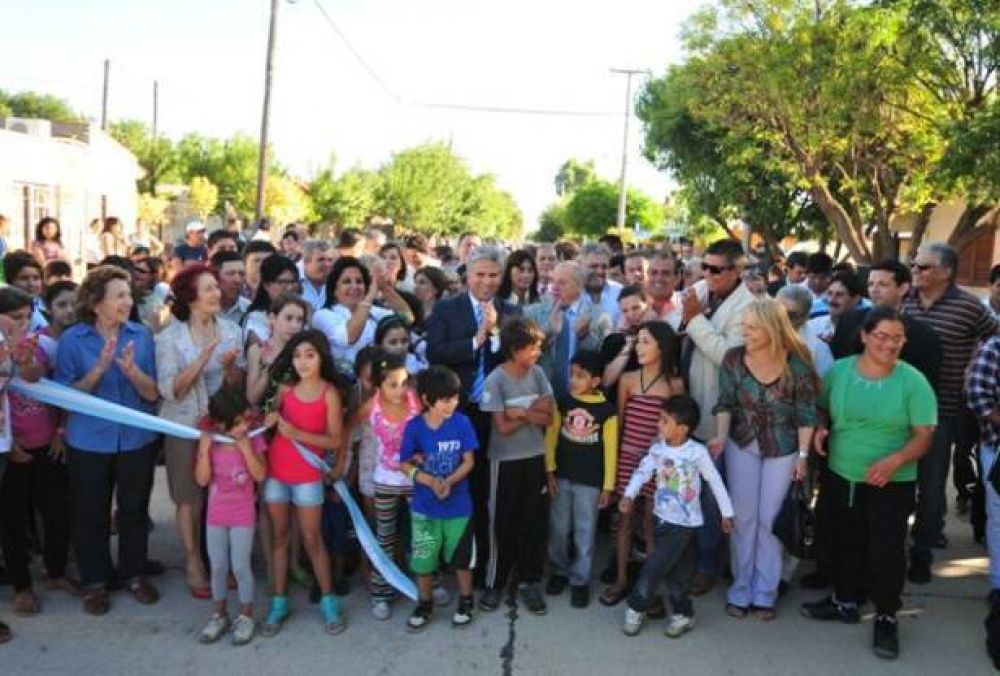 Villa Mercedes: inauguraron pavimento en el barrio Villa Rafaela