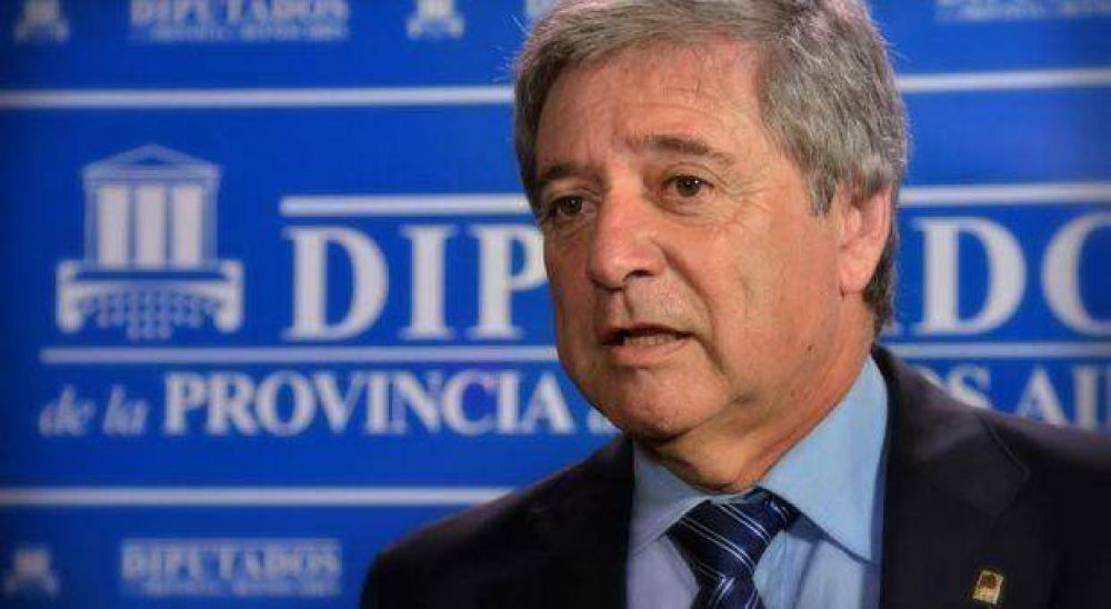 Horacio Gonz�lez se recupera tras haber sido operado por apendicitis aguda