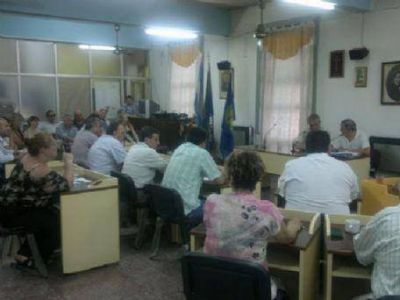 Concejo Deliberante: En sesi�n extraordinaria, se aprob� la ordenanza que garantiza terrenos para vecinos del Pro.Cre.Ar