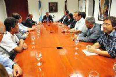 Miguel Isa: �Primero est� nuestra bandera, nuestra ciudad y despu�s las diferencias pol�ticas�