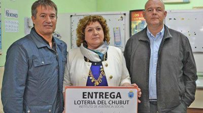 Loter�a del Chubut entreg� el pozo acumulado en Comodoro