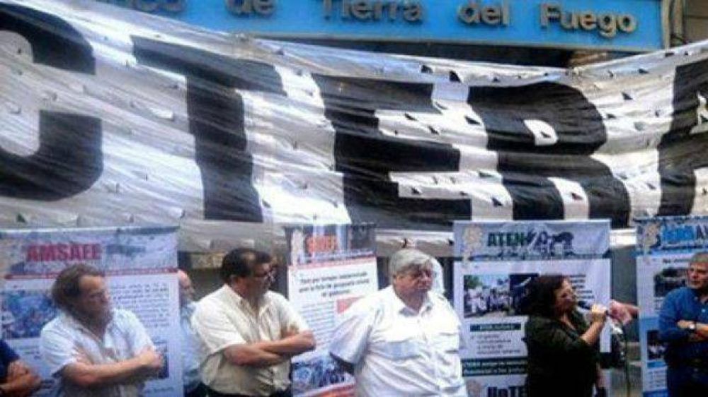 La falta de paritarias preanuncia conflictos