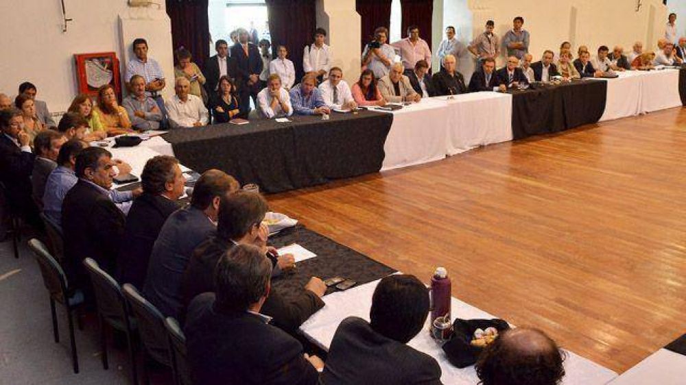 Habr� un c�nclave de los intendentes justicialistas en Paran�	 