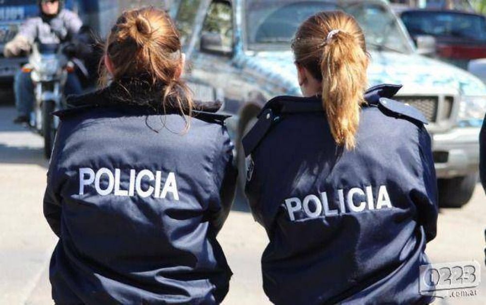 Viol� a una chica de 17 a�os tras obligarla a subir a un auto