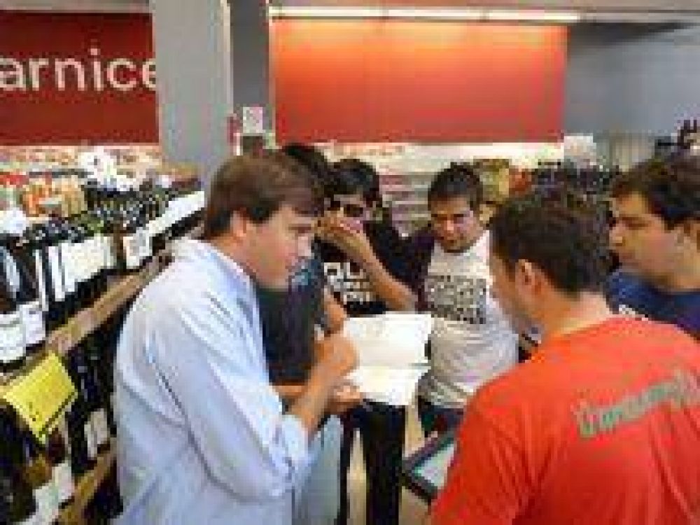 El Frente Plural controla en supermercados la implementaci�n de �Precios Cuidados�