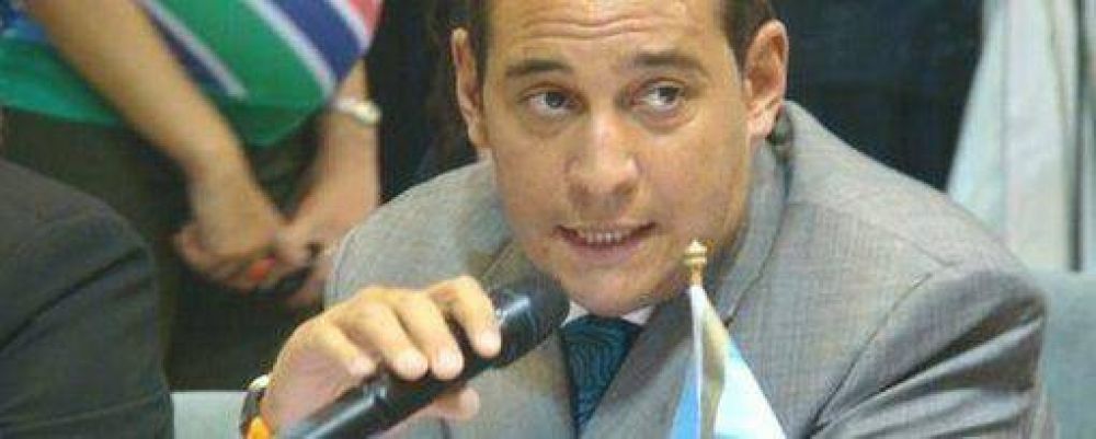 "La UCR debe entender que son mayor�a, no due�os del Concejo"