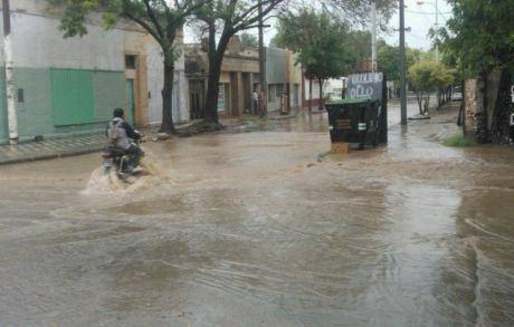 La basura complic� a los desag�es