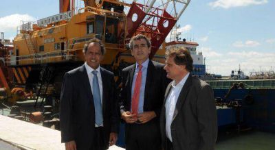 Randazzo, Scioli y Pulti pusieron en marcha la obra de dragado en el puerto de Mar del Plata
