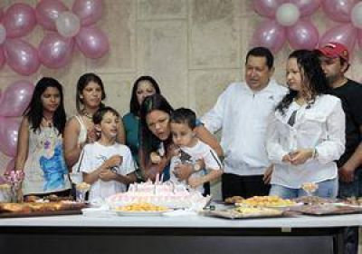 La familia Ch�vez, una pesada carga econ�mica para el gobierno