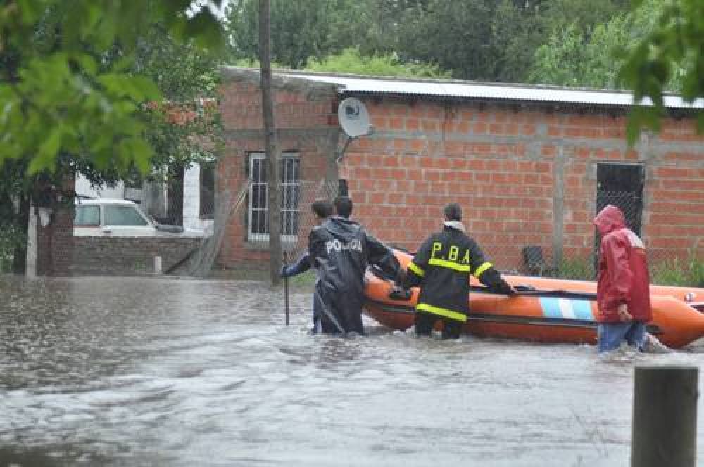 La lluvia volvi� a afectar ayer a nuestra ciudad: corte en ruta 188 y paso restringido en el camino a La Emilia