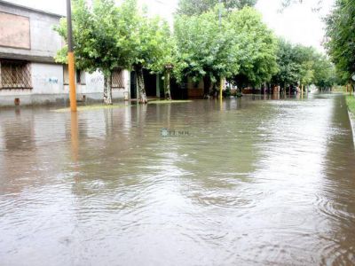 Asistieron a los 200 evacuados