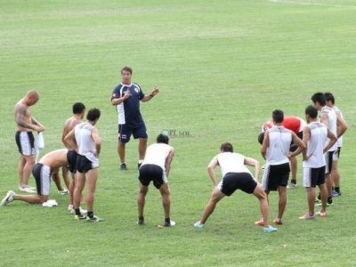 Debuta ante Rosario Central