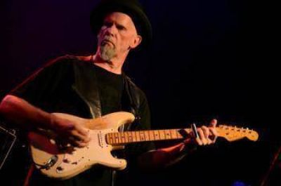 Contin�a Escenario a Cielo abierto en Mor�n con la presentaci�n de Jimmy Rip