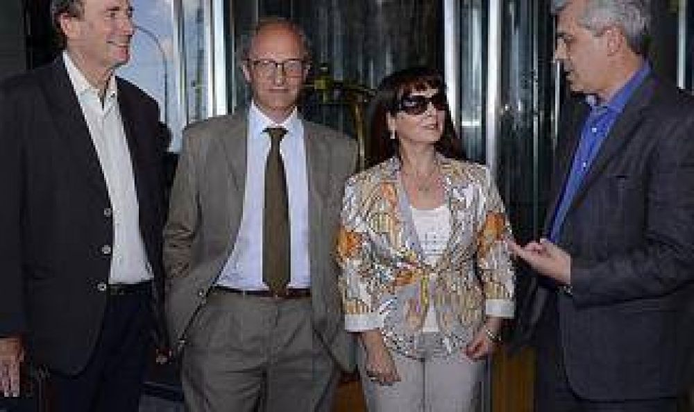 Dom�nguez se reuni� con Susana Trimarco en Mar del Plata