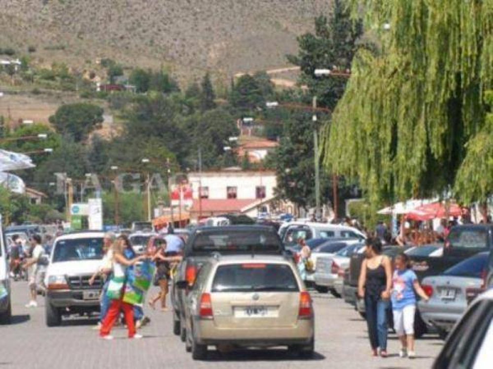 Tres j�venes fueron detenidos por consumo y tenencia de drogas en Taf� del Valle