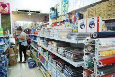 El costo m�nimo de la canasta escolar es de 266 pesos