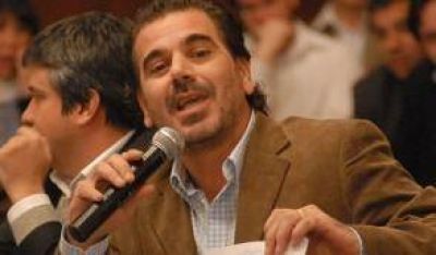 Ritondo: �Los legisladores porte�os somos los que menos cobramos del pa�s�