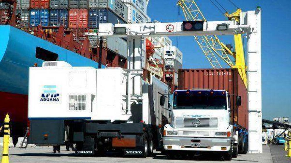 Brasil se queja de las trabas, pero aumenta su exportaciones a la Argentina