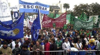 Estatales exigen un aumento que �contemple el incremento inflacionario�