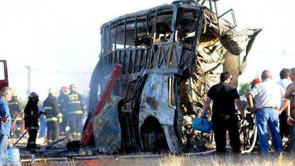 Accidente en Mendoza: la empresa brasilea sostiene que su conductor fue asaltado