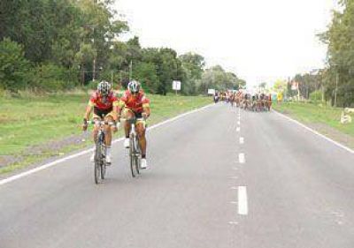 Rosas qued� a un paso de su segunda Doble Bragado