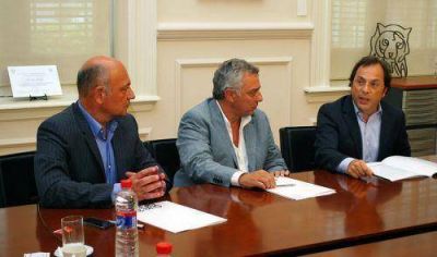Giustozzi refrend� un acuerdo Brown-Tigre