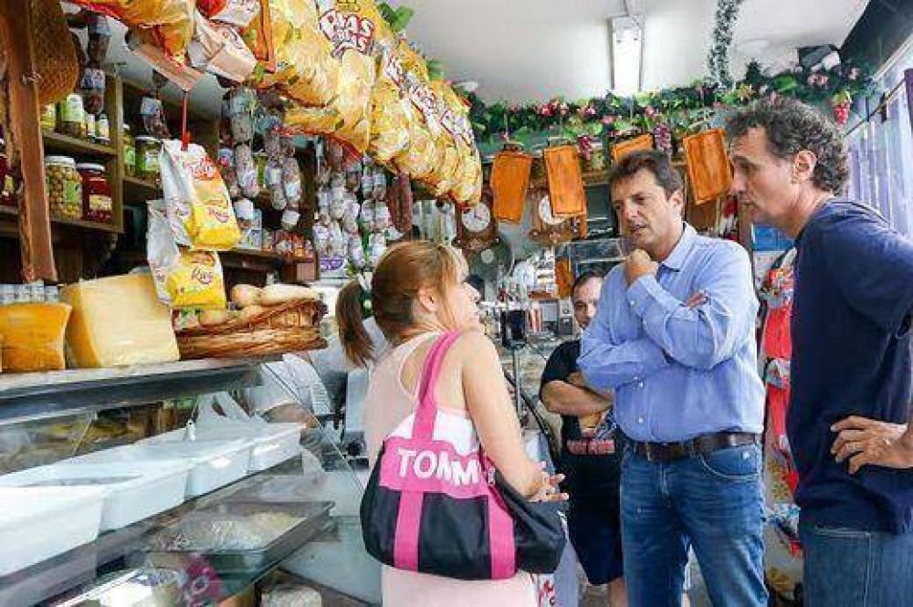 Katopodis y Massa recorrieron San Mart�n y charlaron con vecinos
