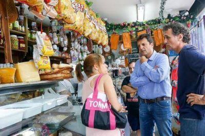 Katopodis y Massa recorrieron San Mart�n y charlaron con vecinos