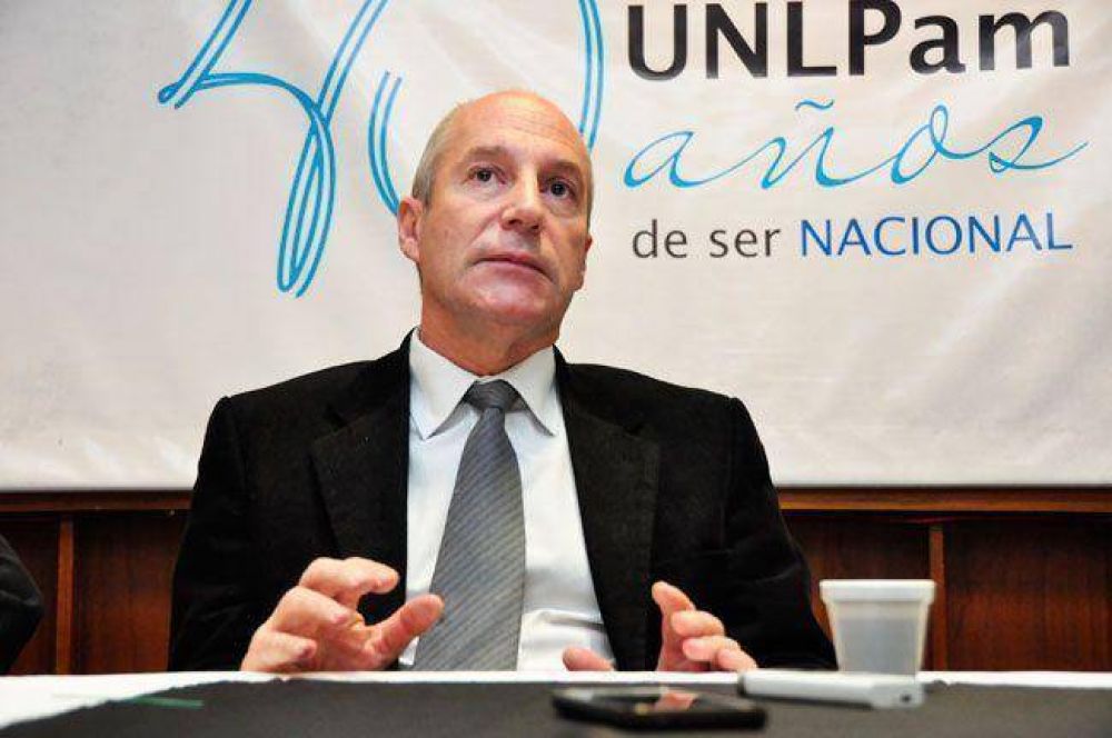 Anuncian programa provincial de lucha contra el c�ncer