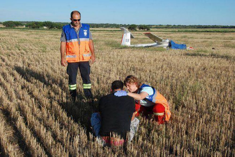Muri� una mujer piloto al caer en su planeador