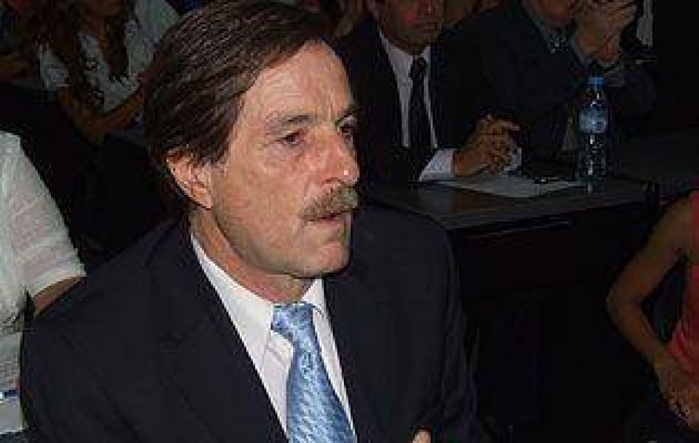 Fabiani tambi�n cuestion� a Vidal: �Es una dirigente de la Capital�