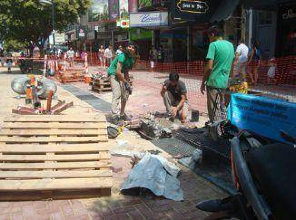 Comerciantes entusiasmados por la obra de la peatonal