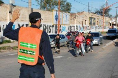 Falleci� el hombre que tuvo grave accidente en Av. Alvear y calle 15