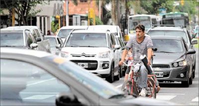 Ciclistas piden m�s bicisendas integradas al sistema de tr�nsito