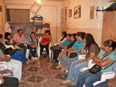 Contin�a la pol�mica en Adep