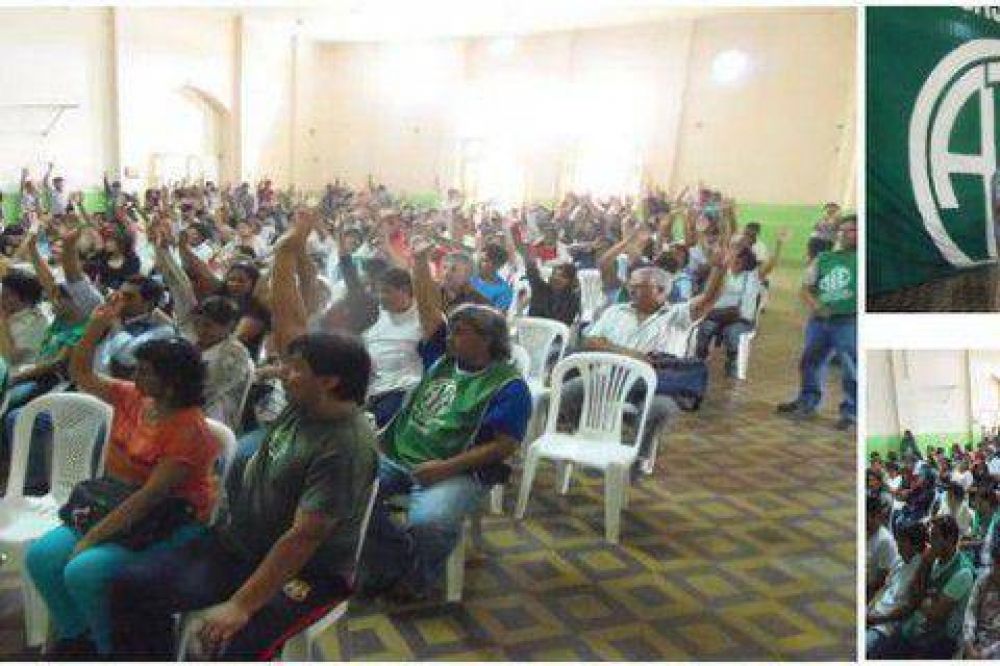 Asamblea de ATE capital ratific� paro, movilizaci�n y cortes de ruta para el 12 de febrero