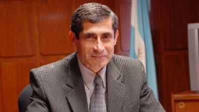 Ministros debaten sobre situaci�n econ�mica del pa�s