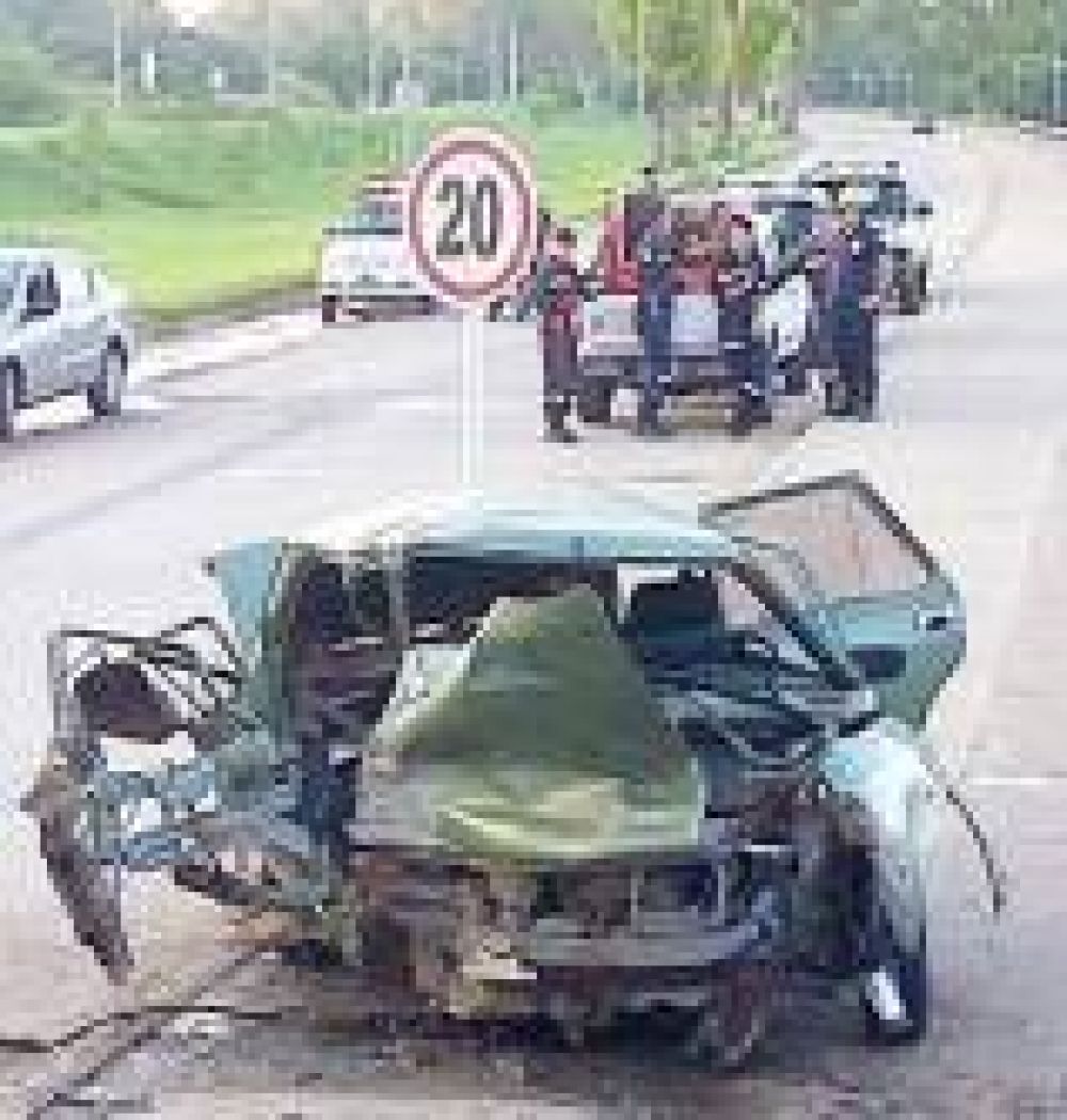 Falleci� uno de los j�venes que se hab�a accidentado ayer en Victoria