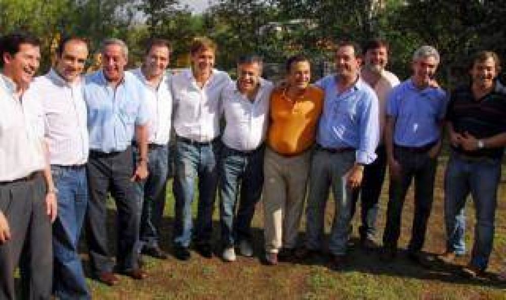 Preocupados por la suba de precios, intendentes radicales se re�nen en La Plata