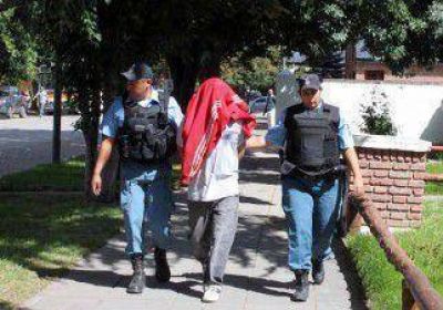 Una joven denunci� que fue violada en un pool de Jun�n de los Andes 