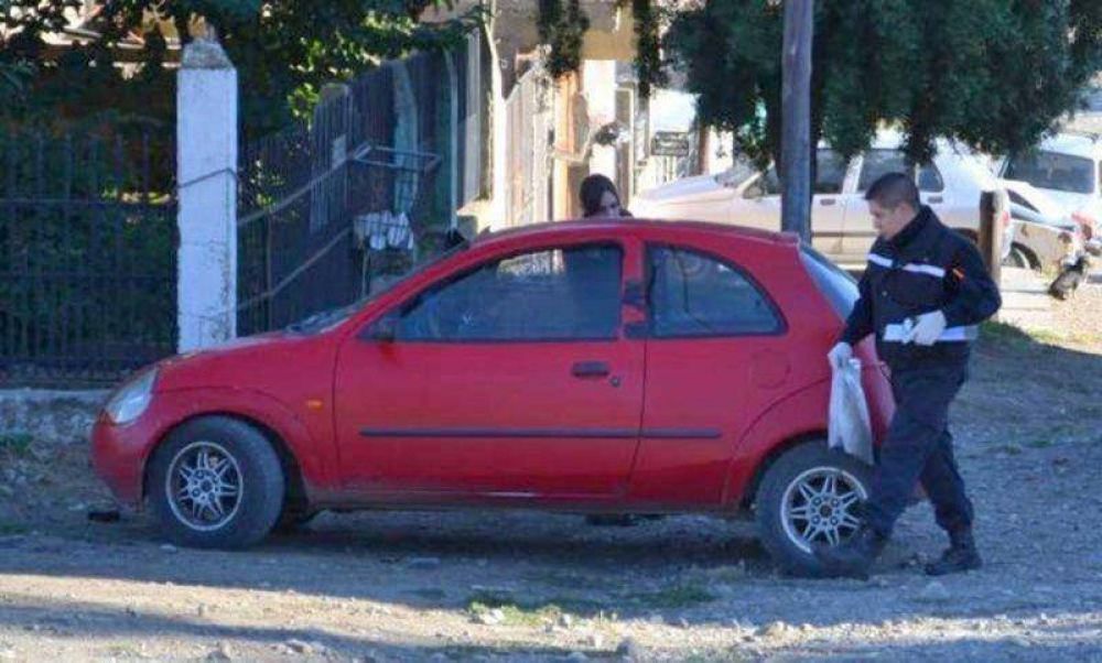 Detienen a asaltantes de un taxista y recuperan bot�n
