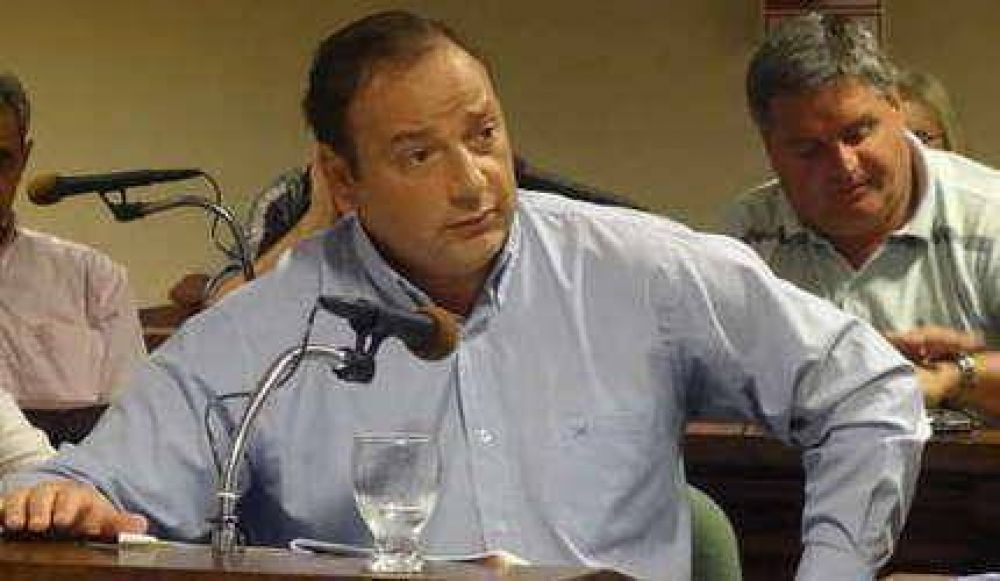 Nueva farmacia: Petruccelli denunci� �maniobras dilatorias� e �intereses espurios�