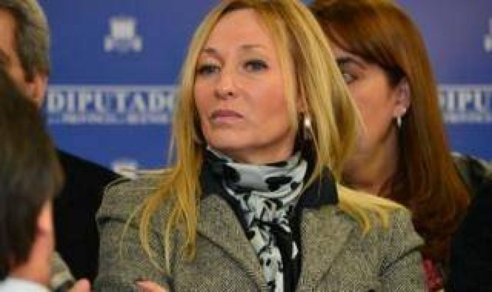 Elecciones 2015: La Diputada massista M�nica L�pez promovi� su candidatura a Gobernadora