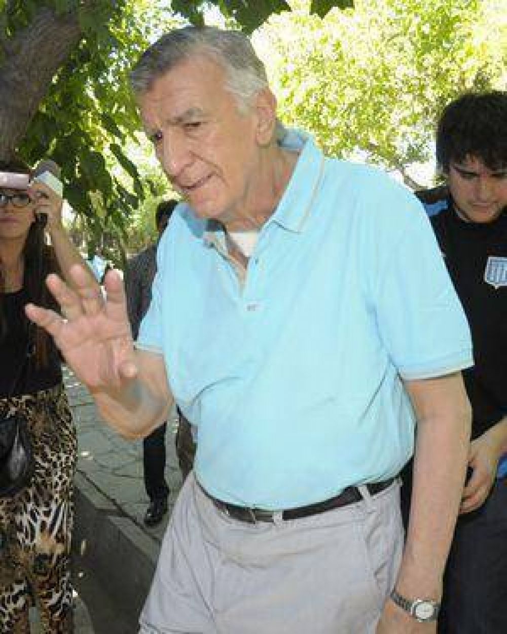Gioja llam� para hoy a una reuni�n de Gabinete