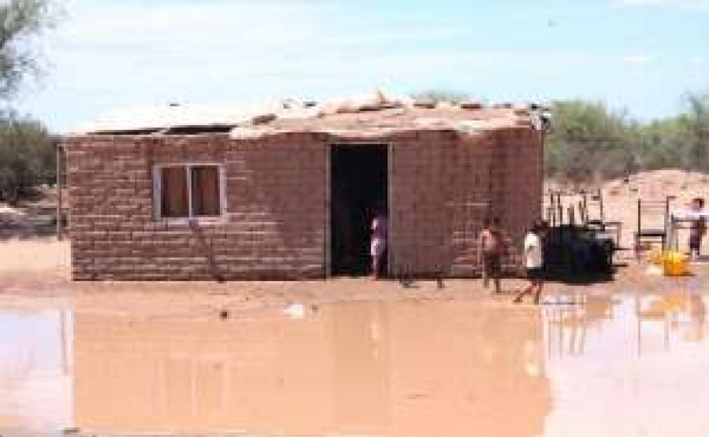 Bermejo: tras la crecida, los evacuados volvieron a sus casas