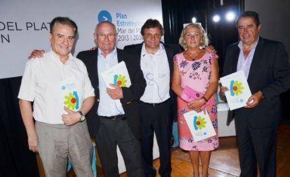 Gustavo Pulti present� las Conclusiones del Plan Estrat�gico de Mar del Plata