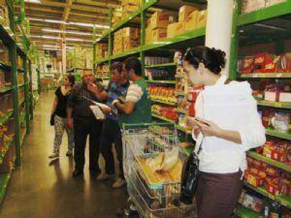 Intiman a supermercados tras control de precios
